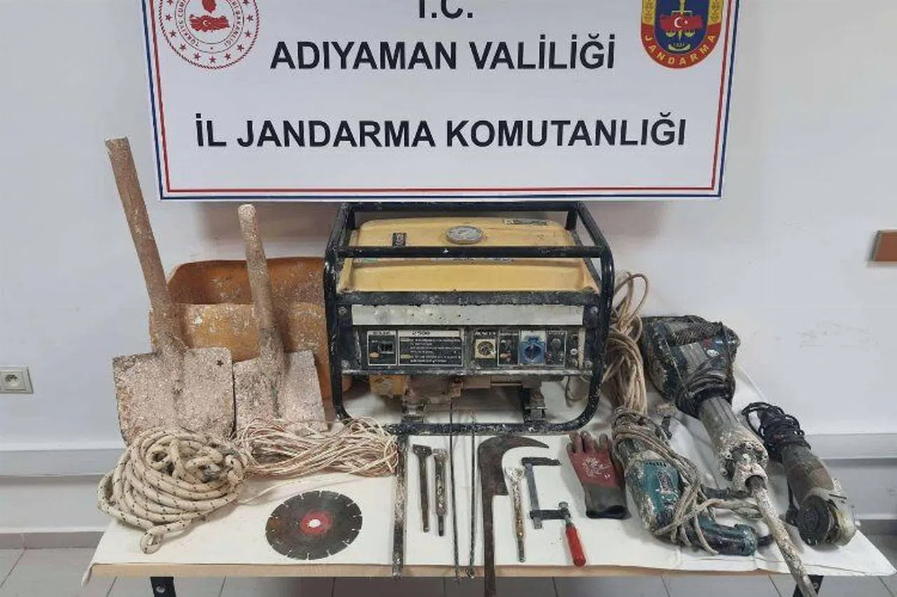 Adıyaman'da kaçak kazıya suçüstü