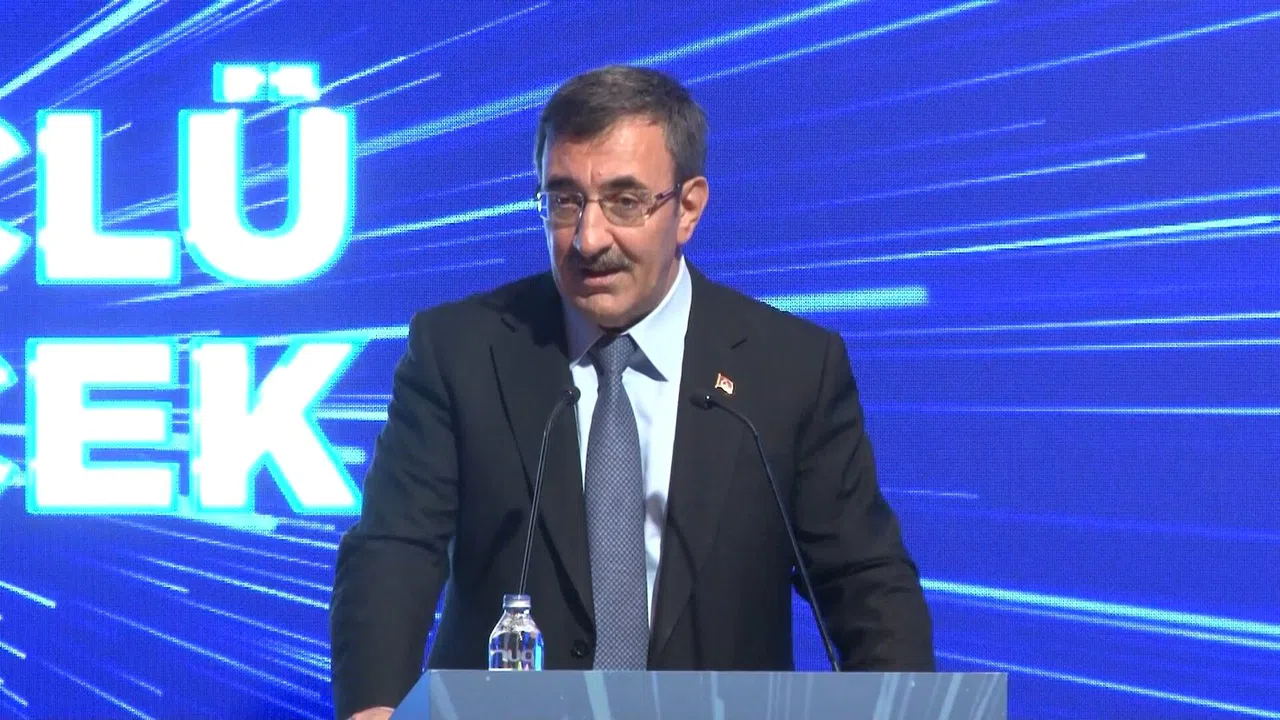 Cevdet Yılmaz: ''Tek haneli enflasyon rakamına ulaşmayı hedefliyoruz”