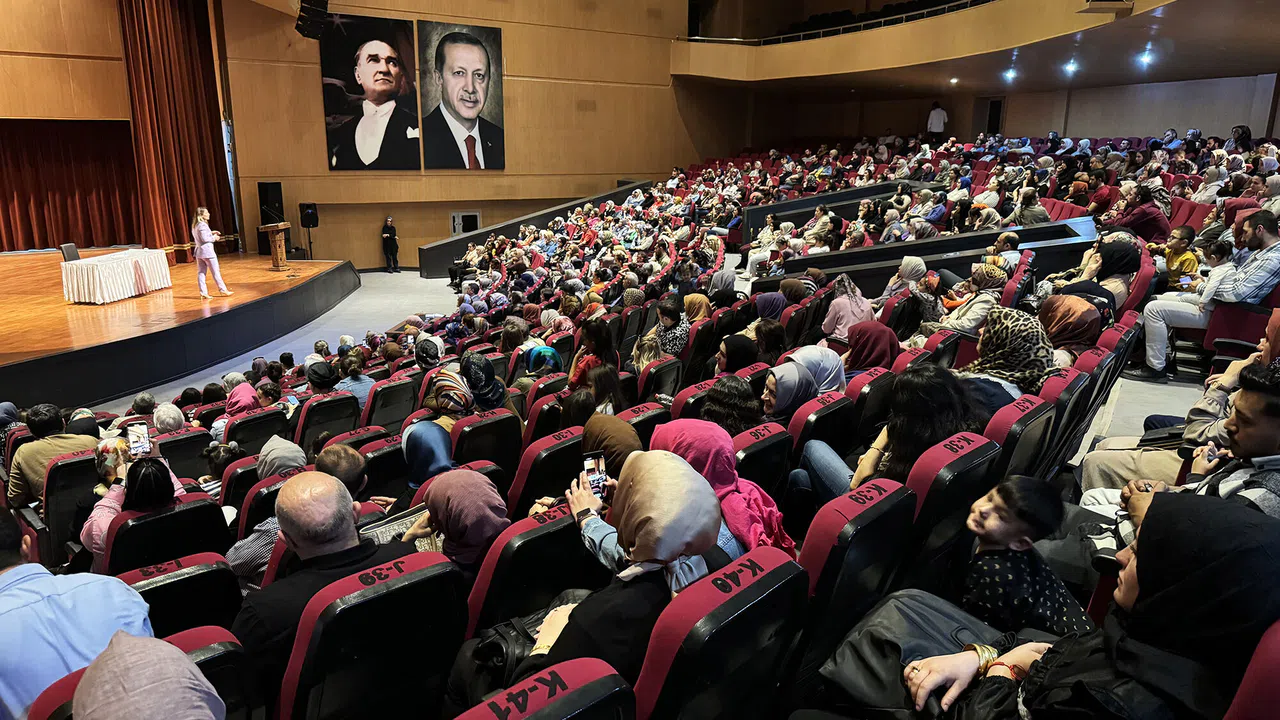 Aile Danışmanı Dilek Cesur'dan Anlamlı Söyleşi
