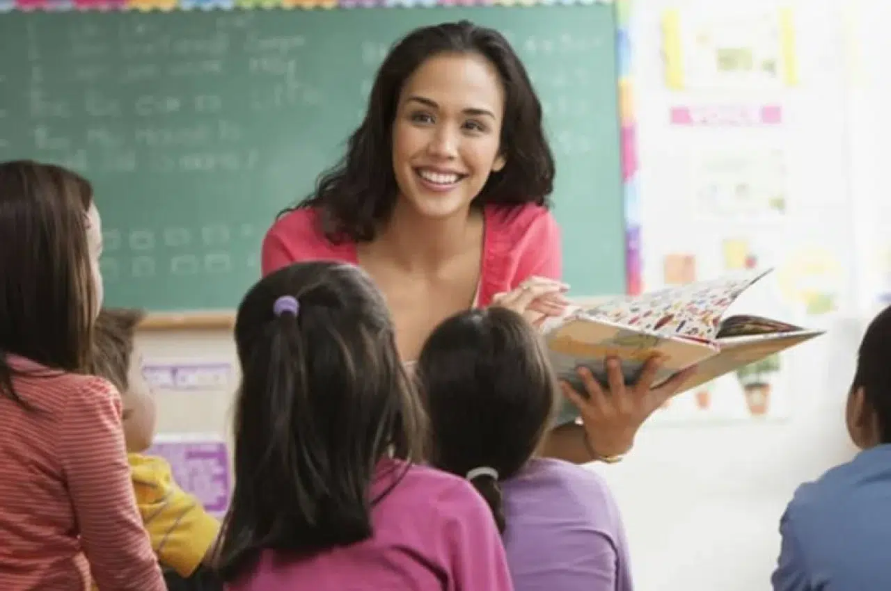 24 Kasım'da hediye almak yasak mı? Öğretmenlere hediye almak yasak mı?