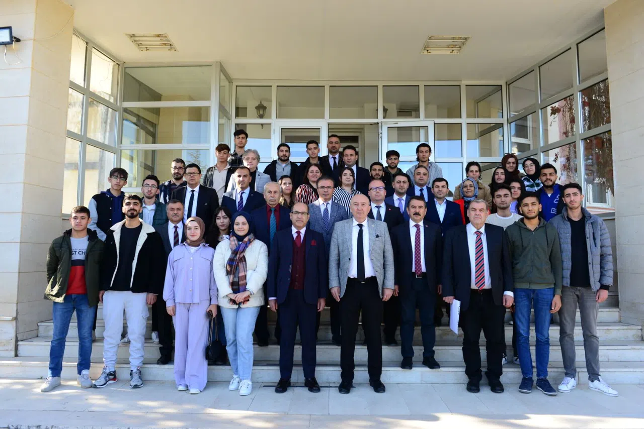 Afşin Sağlık Yüksekokulu'nda Safiye Hüseyin Elbi Kütüphanesi Hizmete Açıldı