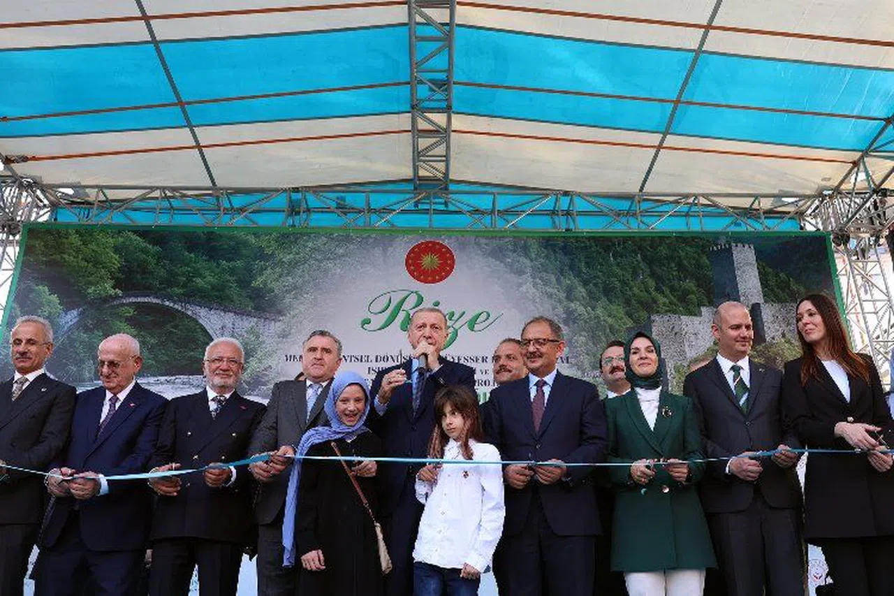 Erdoğan memleketi Rize'den dünyaya mesaj verdi... Gazze'yi çaresiz bırakmayacağız!