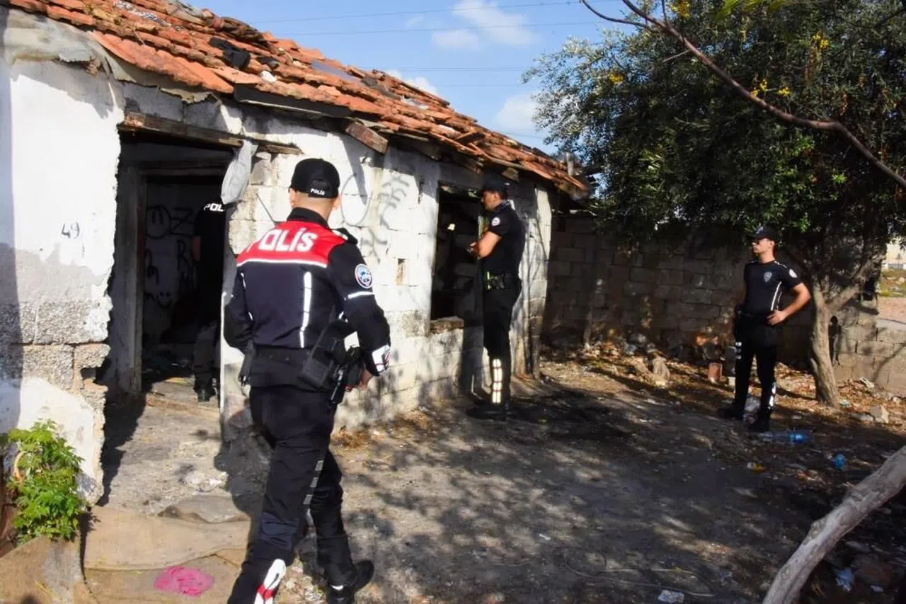 Aranan 54 şahıs yakalandı