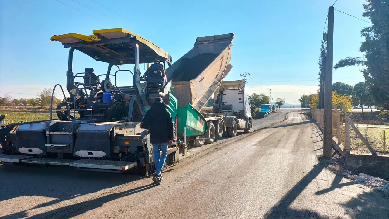Kahramanmaraş Büyükşehir Belediyesi'nden Yol Yenileme Çalışmaları
