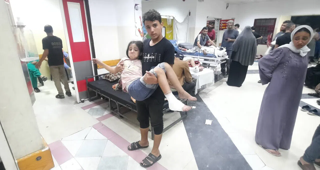 İsrail, Şifa Hastanesi’ni zorla tahliye ediyor