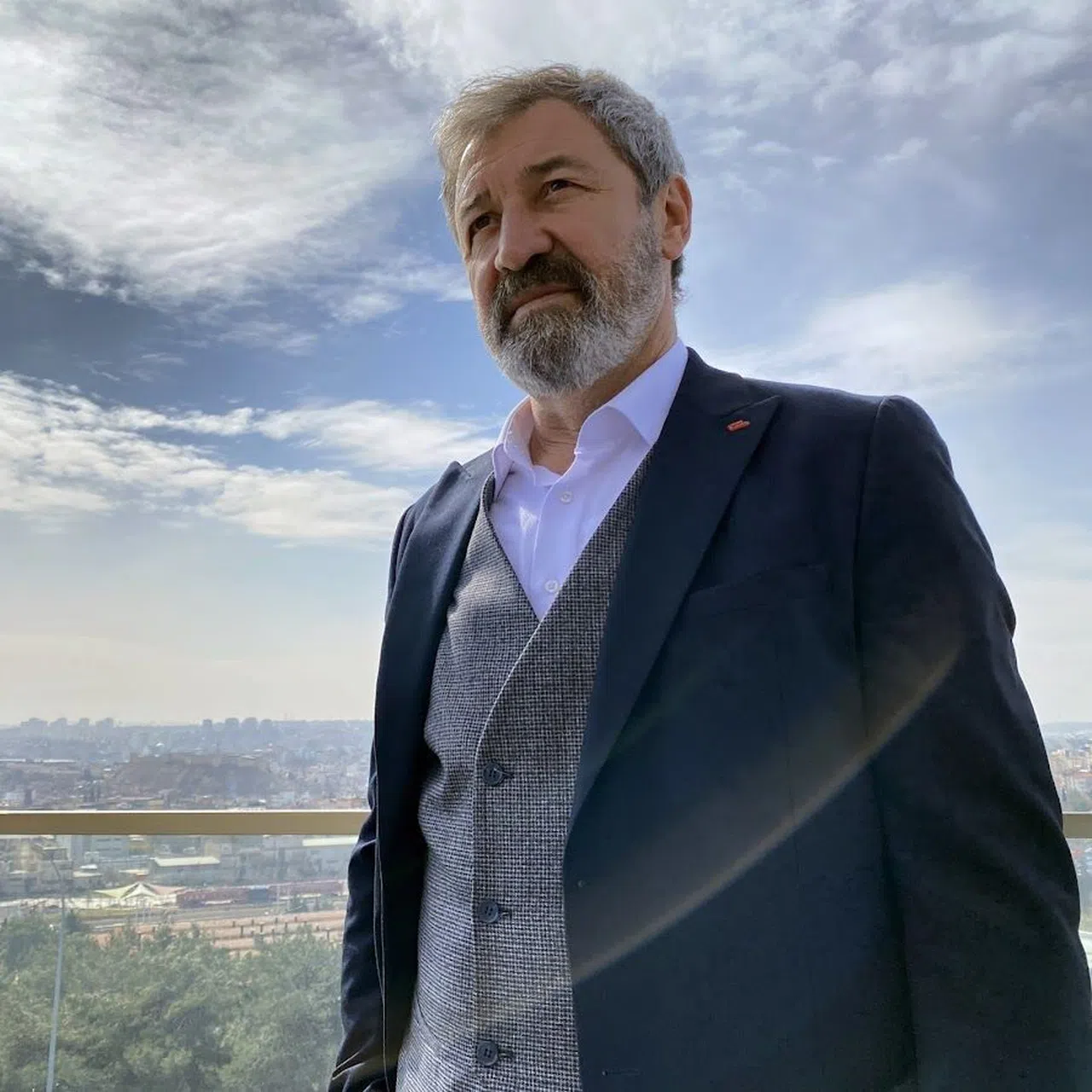 Sakla Beni dizisi Atıf kimdir? Nizam Namidar kimdir, aslen nereli ve kaç yaşında?