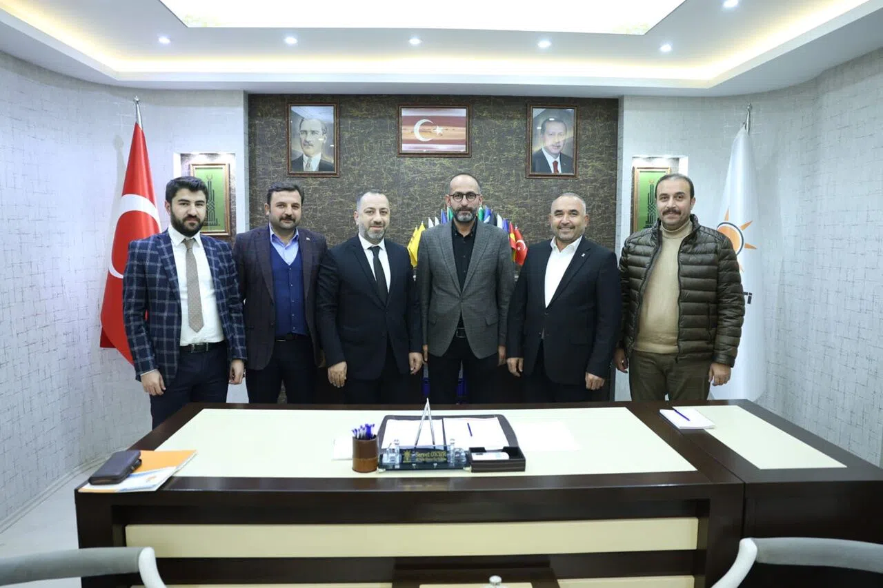 AK Parti Elbistan İlçe Başkanı Servet Okur, belediye başkanlığına aday adayı oldu