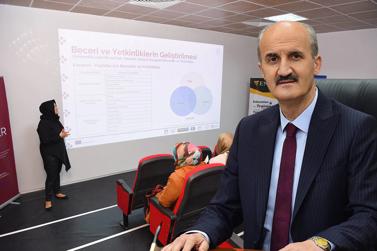 Dulkadiroğlu Gençlik Merkezi'nden Kadınlara Girişimcilik Kursu