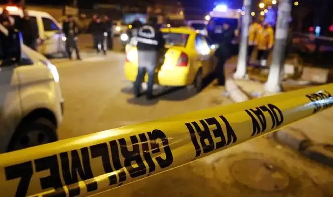 Kafenin önünde oturanlara silahlı saldırı: 1 ölü, 4 yaralı