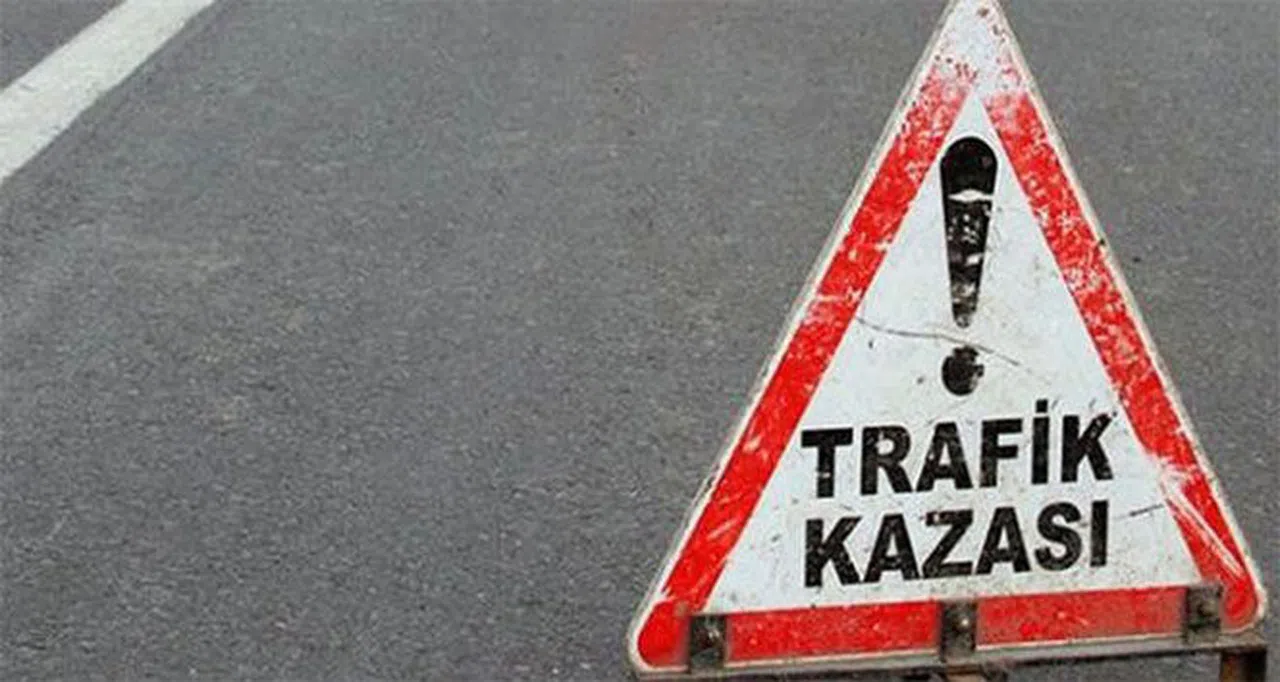 Traktörün çarptığı çocuk öldü, anne ağır yaralandı