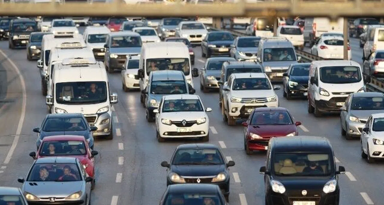 2024 Motorlu Taşıtlar Vergisi Şoku: Yüzde 58 Zam! Aracınızın Vergisi Ne Kadar Arttı?