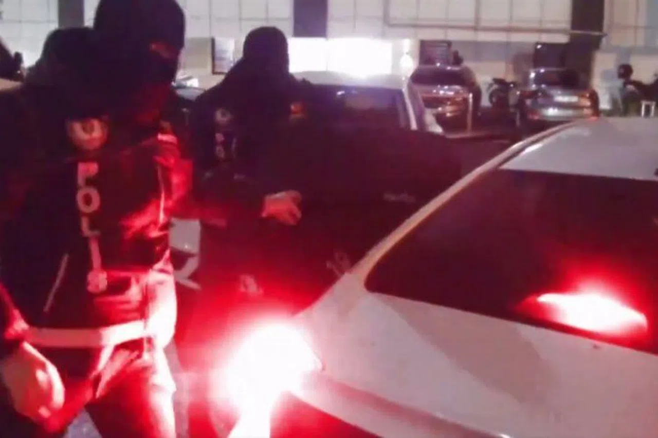 İnterpol'ce aranan suç örgüt üyesi İstanbul'da 'Kafes'lendi
