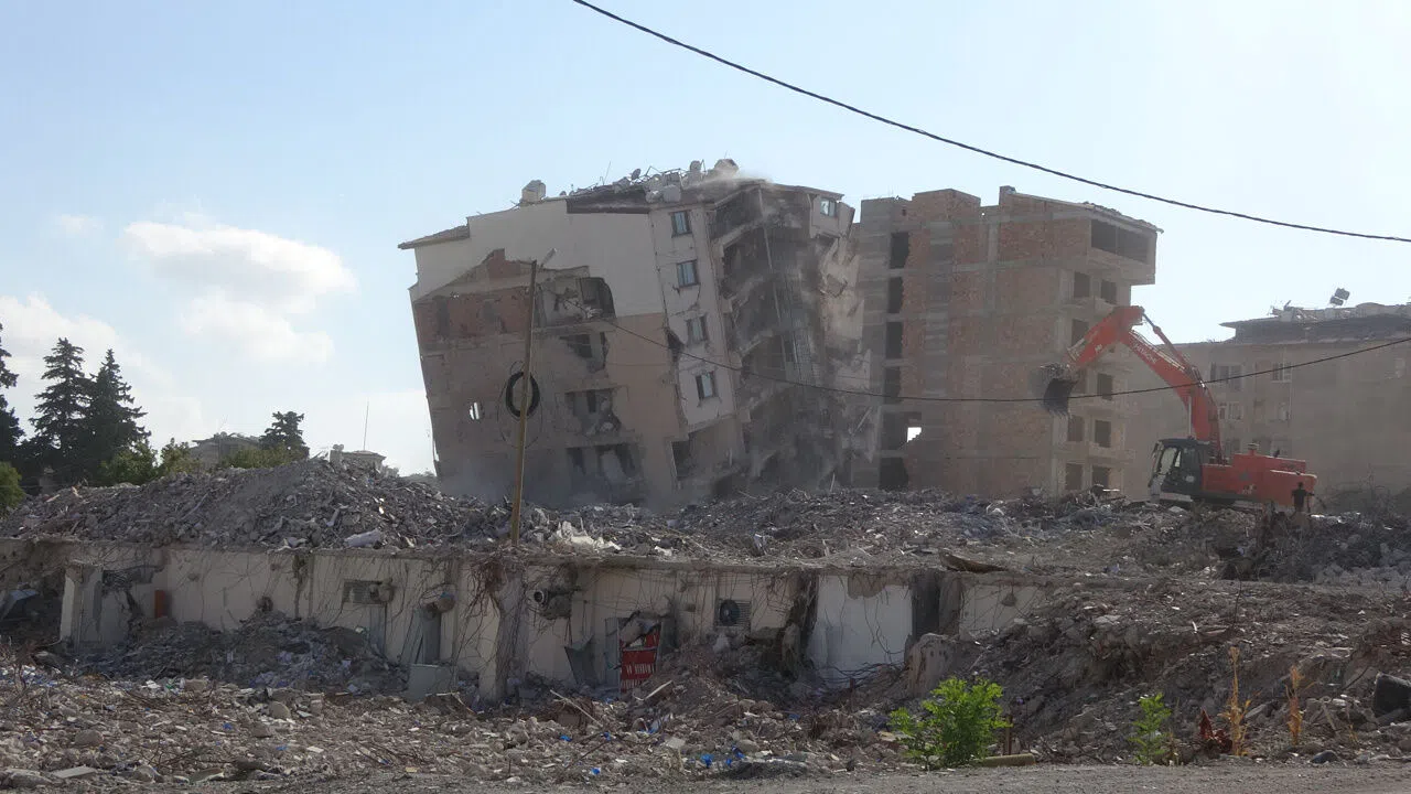 Deprem tartışmaları vatandaşı tedirgin etti