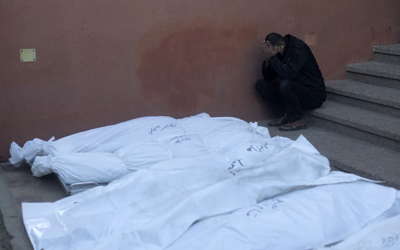 İsrail saldırılarında Gazze’deki can kaybı 15 bin 523’e ulaştı
