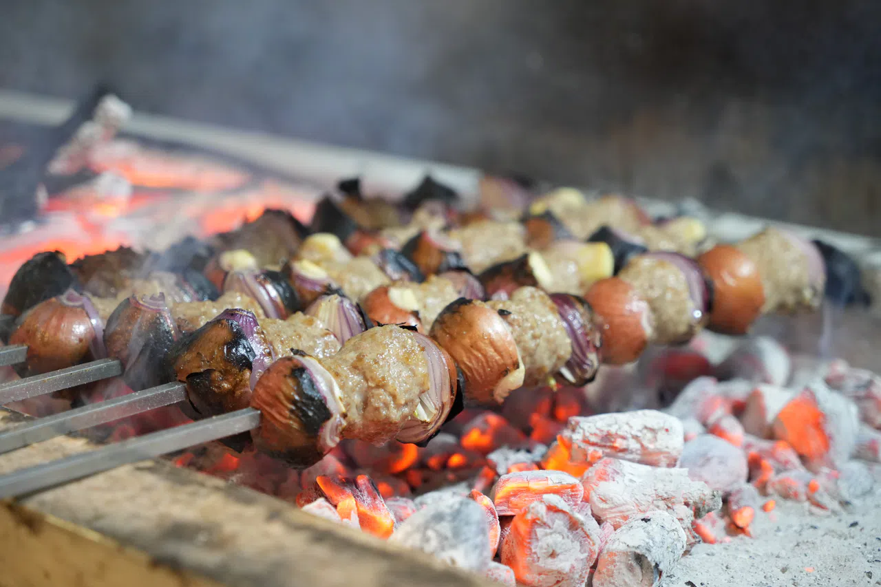 Kış aylarının vazgeçilmez lezzeti: Soğan kebabı