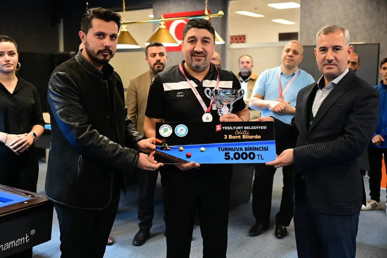 Bilardo Turnuvasında ödüller dağıtıldı  