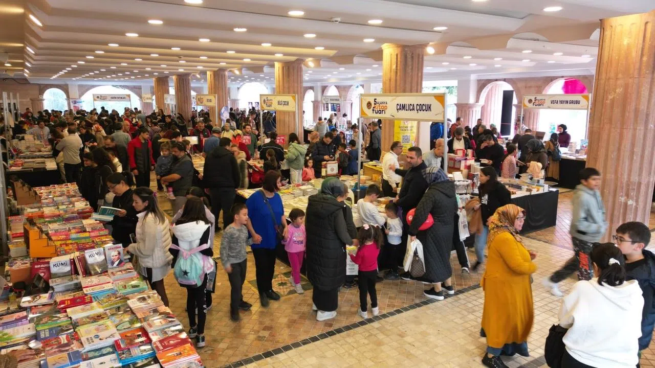 5. Alanya Kitap Fuarı ünlü konukları ile devam ediyor  