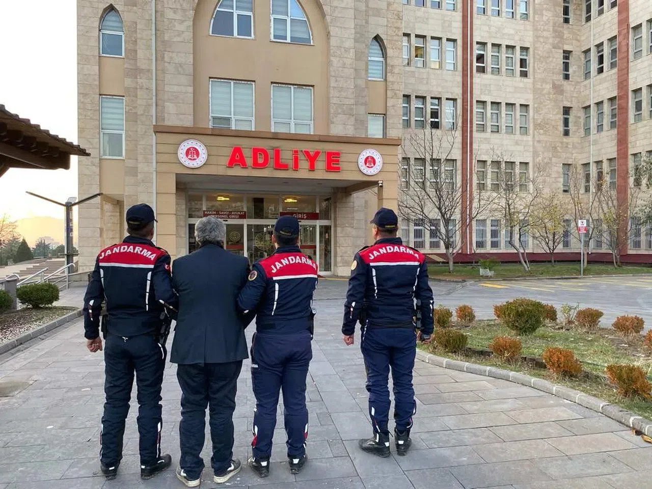 Kahramanmaraş'ta 8 Yıl 8 Ay Hapis Cezasıyla Aranan Hükümlü Yakalandı