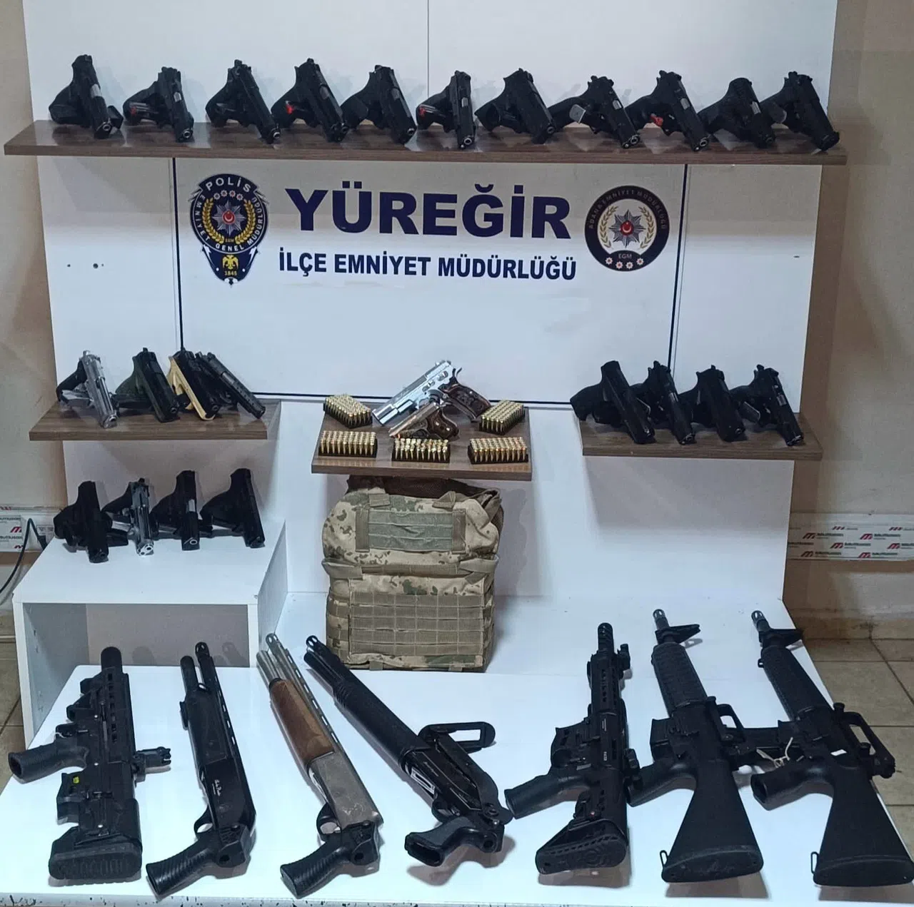 Ruhsatsız Silahlarla Mücadele: 32 Silah Ele Geçirildi