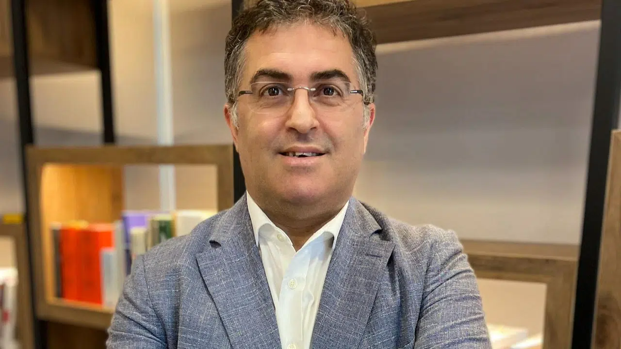 Ersan Şen Kimdir? Nerelidir? Mesleği Nedir? Eserleri Nelerdir?