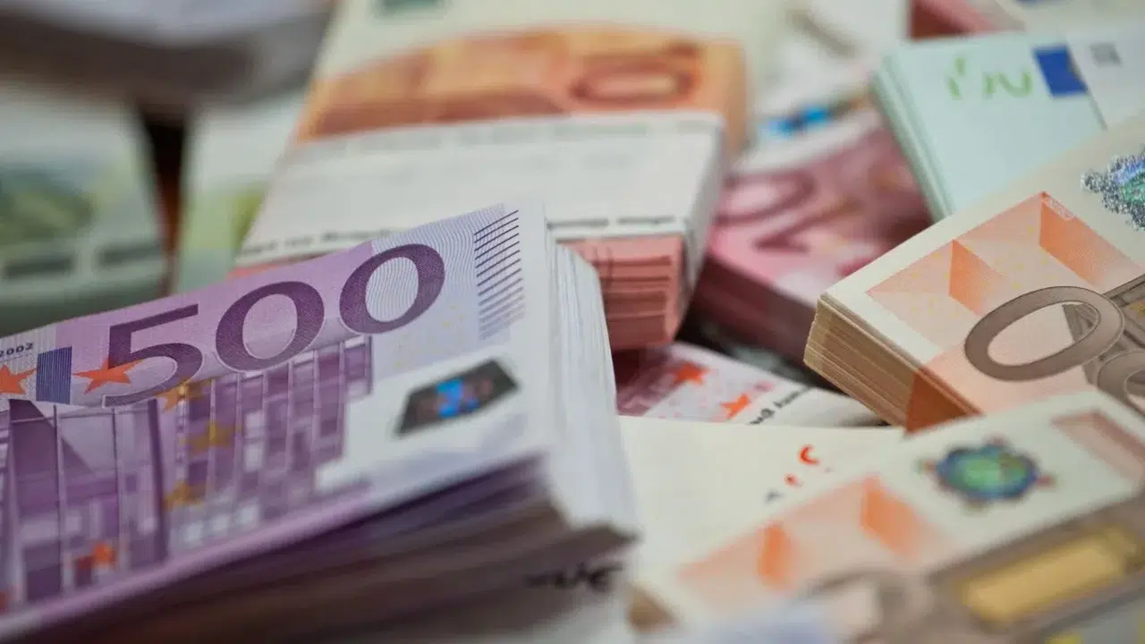 Euro ne kadar? Güncel Döviz Kuru! Euro  kaç TL?