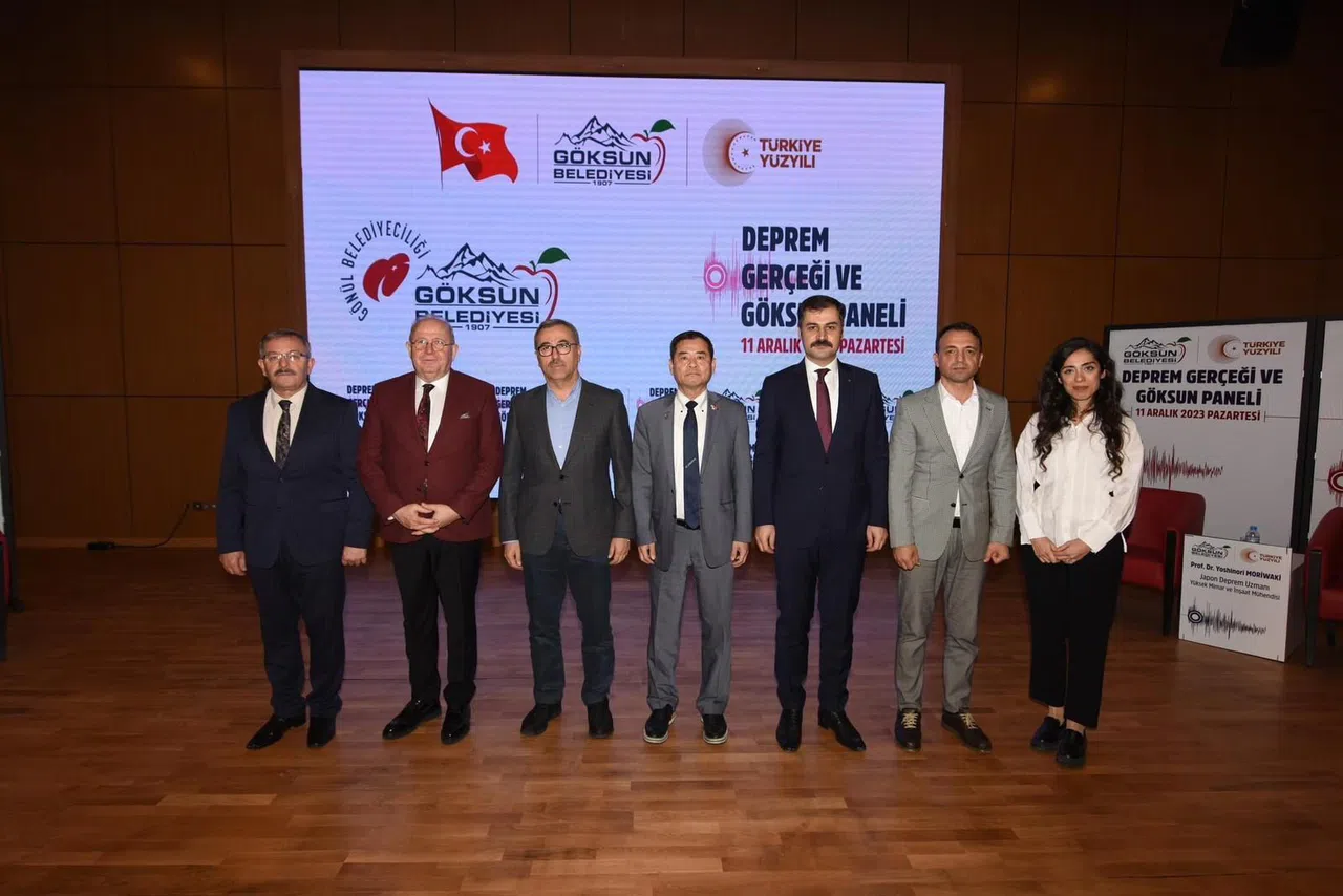 Başkan Güngör, Göksun'da Deprem Bilgilendirme Panelinde