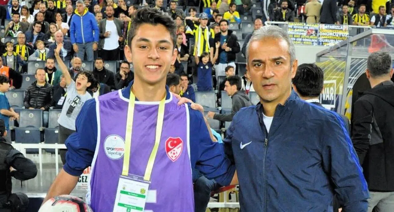 Emre Kartal kimdir? İsmail Kartal'ın oğlu Emre Kartal ne iş yapıyor? Emre Kartal kaç yaşında, hangi takımda oynuyor?