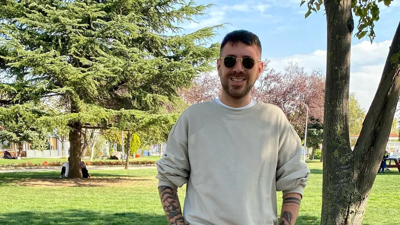 Zuhal Topal'la Yemekteyiz Koray Kalender nereli, kaç yaşında? Mesleği ne?