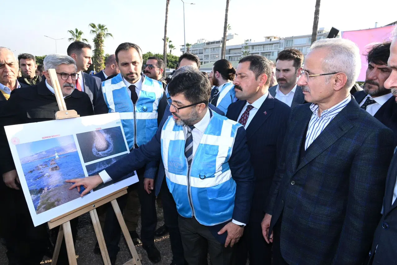Uraloğlu:”Havalimanı’nın açılışını 2025’e çekmeye çalışıyoruz”