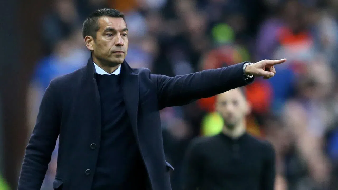 Beşiktaş'ta Sürpriz Hamle: Van Bronckhorst Bombası!
