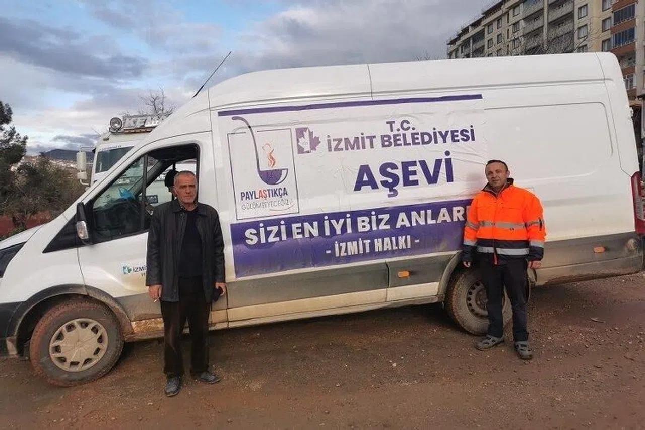 Kahramanmaraşlı depremzedeler İzmit Belediyesini unutmadı