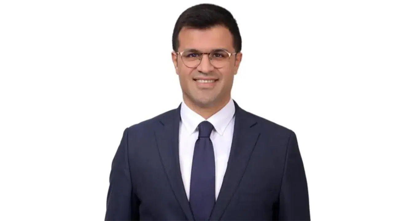 AK Parti Bayraklı Belediye Başkan adayı Bilal Kırkpınar kimdir?