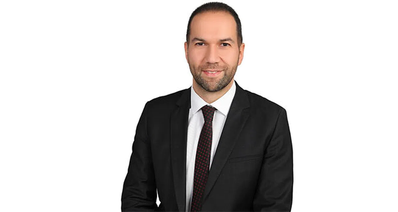 AK Parti Niğde Belediye Başkan Adayı Emrah Özdemir Kimdir?