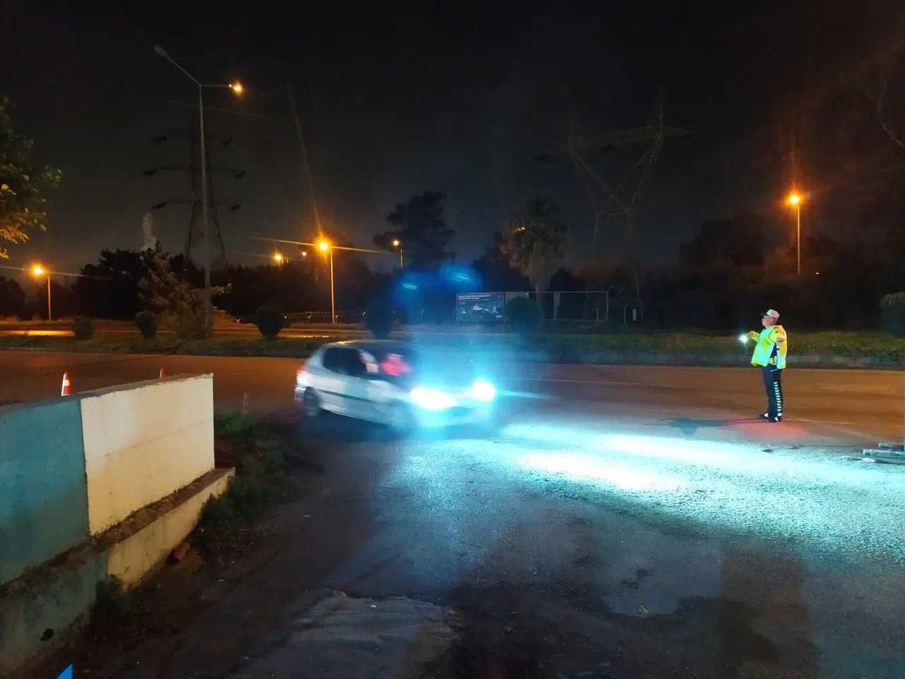 Polis ekiplerinden sıkı denetim  