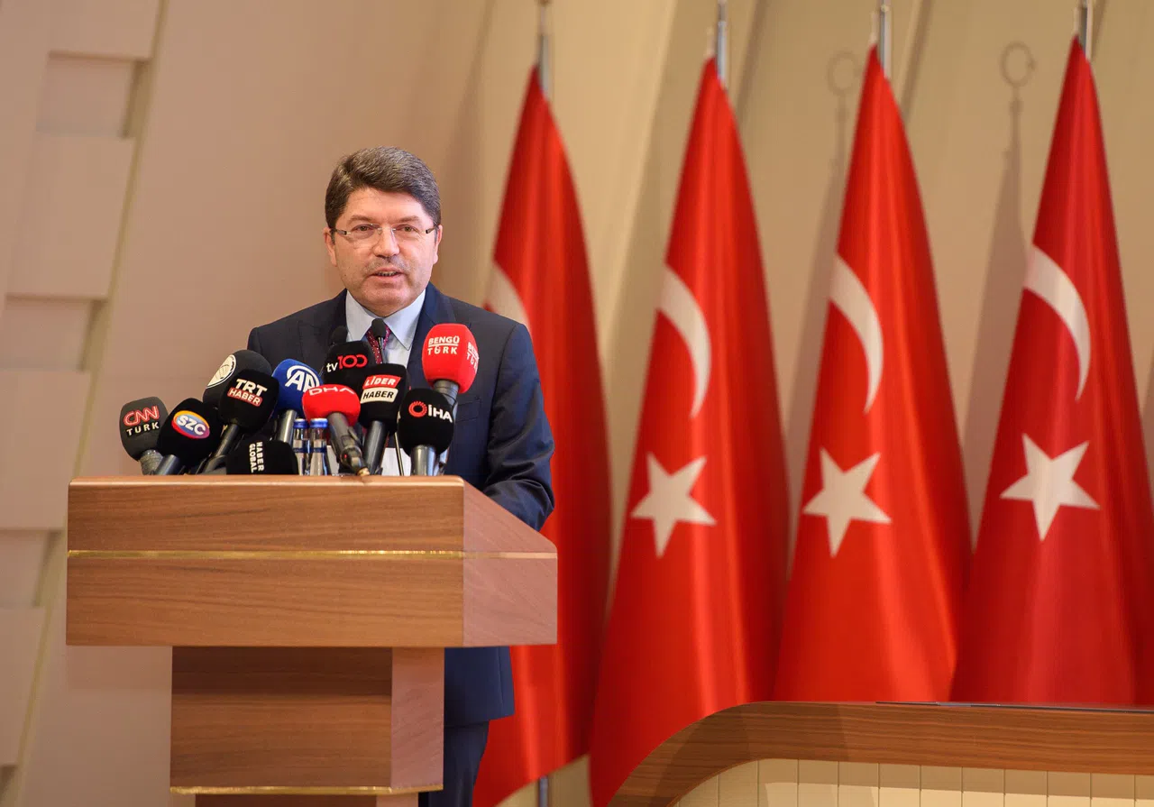 "Hukuk devletinin de olmazsa olmaz şartı bağımsız ve tarafsız yargıdır"