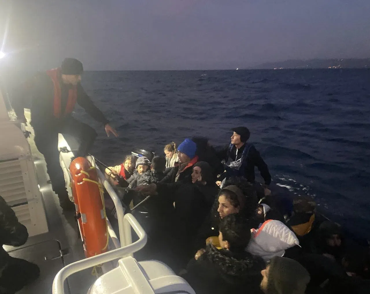 40 kaçak göçmen yakalandı