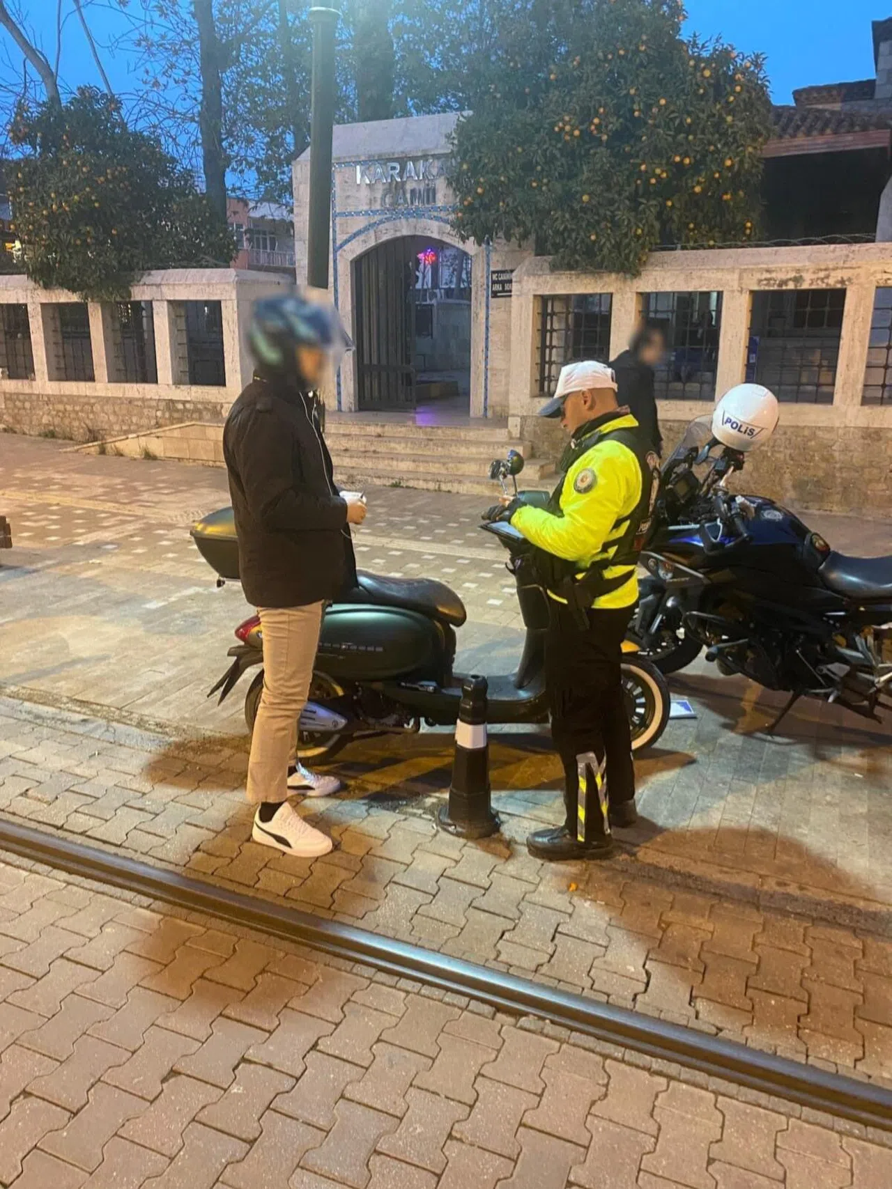 Motosiklet ve motorlu bisiklet denetimi