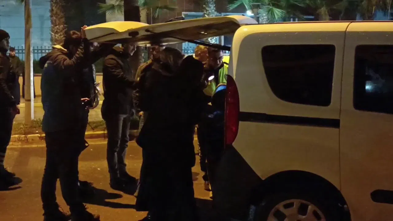 Adliye binasına girmeye çalışan 11 şahsa gözaltı