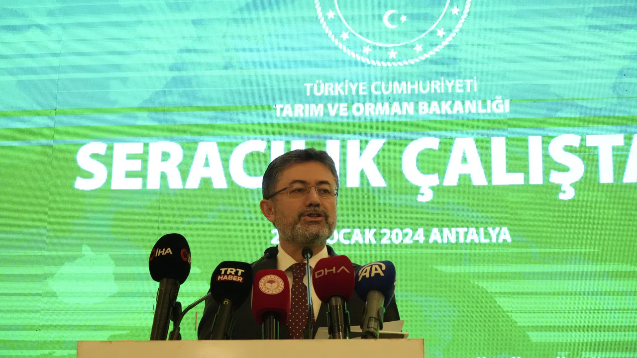 Yumaklı: "Seracılığın yüzde 40'ı kayıt altında değil"