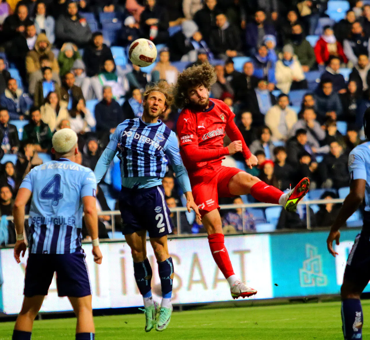 Adana Demirspor: 0 - A. Hatayspor: 1 (İlk yarı)   
