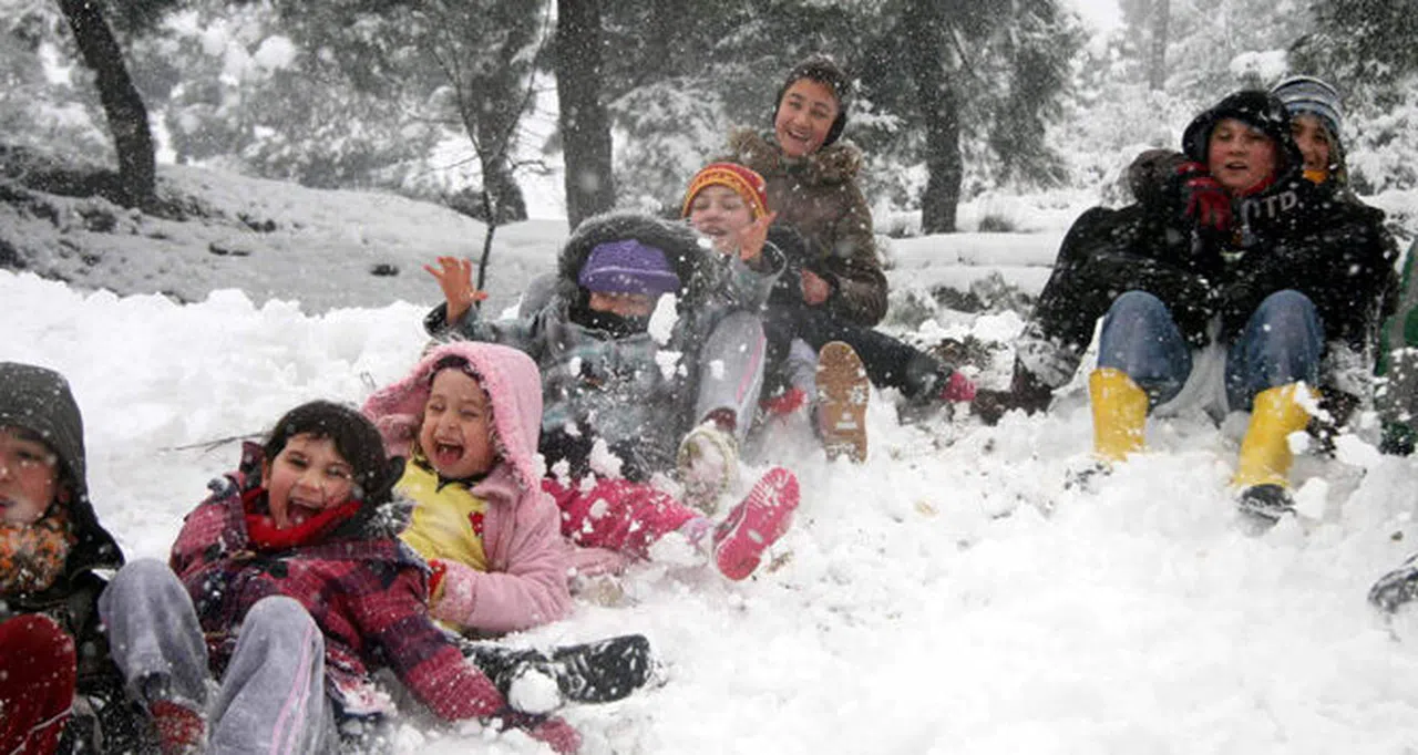 Çanakkale'de Bugün 10 Ocak Okullar Tatil Mi? Hangi İlçelerde Okullar Tatil? Kaç Gün Kar Tatili?