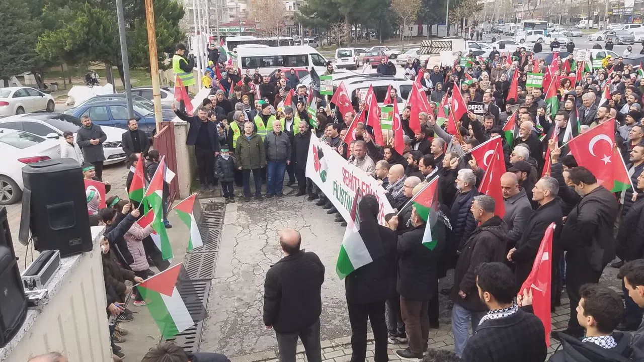 Kahramanmaraş'ta şehitleri anma, Filistin'e destek yürüyüşü