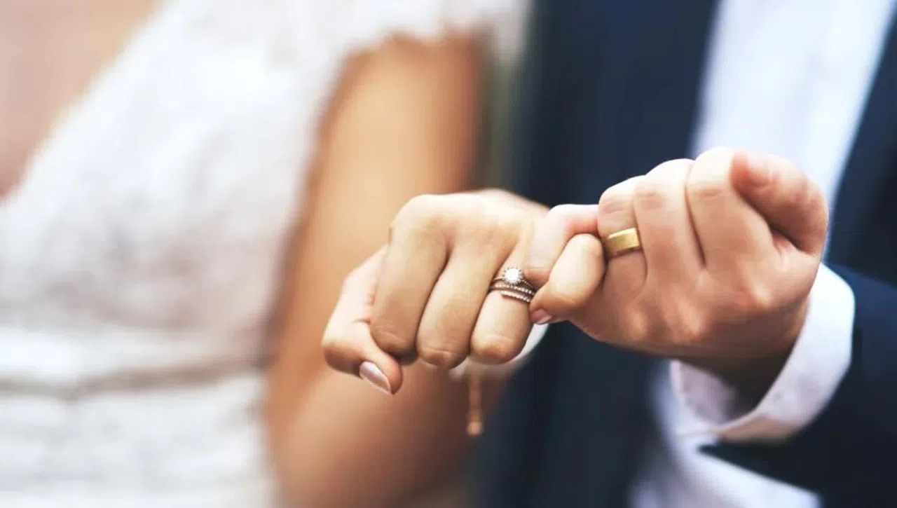 Yeni evleneceklere 150 bin TL faizsiz kredi kimlere verilecek, nasıl başvurulur?