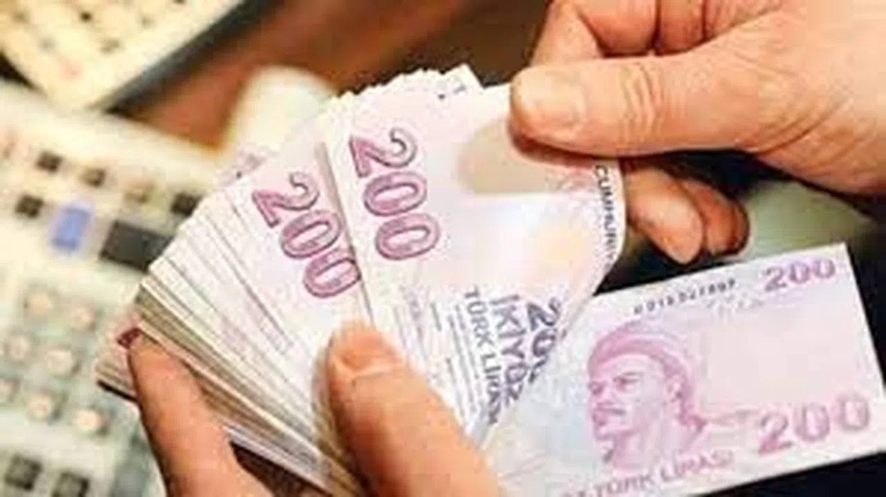 Yüzde 5 Ek Zamla En Düşük Emekli Maaşı Ne Kadar Oldu? En Düşük Emekli Maaşı 10 Bin TL Mi Oldu?