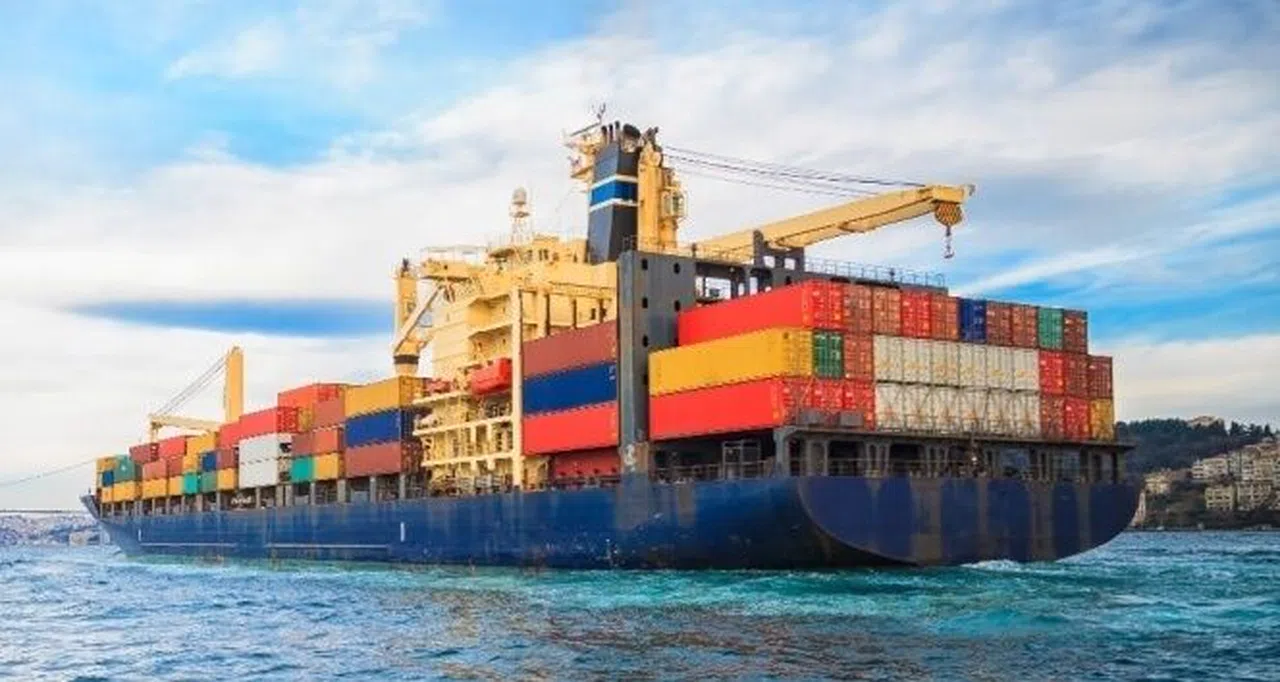 Dış ticaret açığı Ocak ayında yüzde 56,4 azaldı