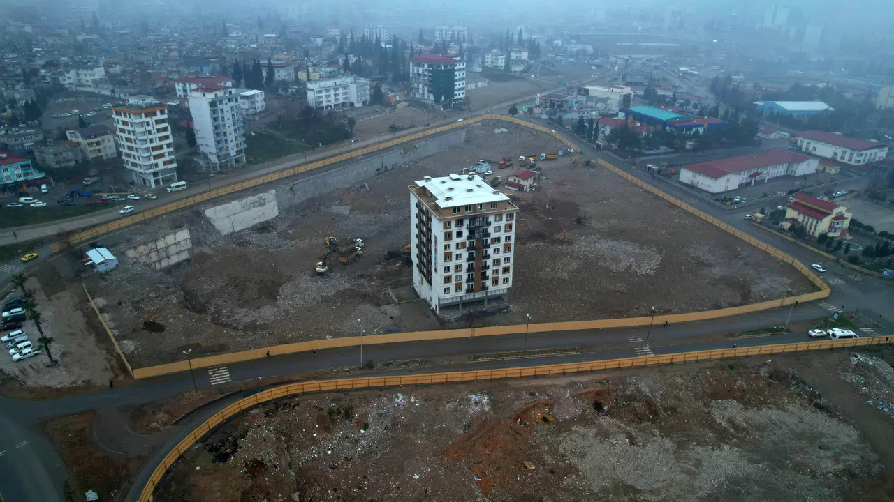 Asrın felaketinden bir yıl sonra Ebrar Sitesi'nde son durum