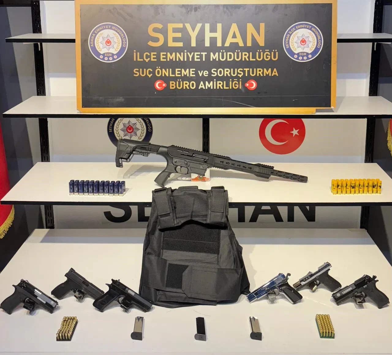 Ruhsatsız silaha geçit verilmiyor