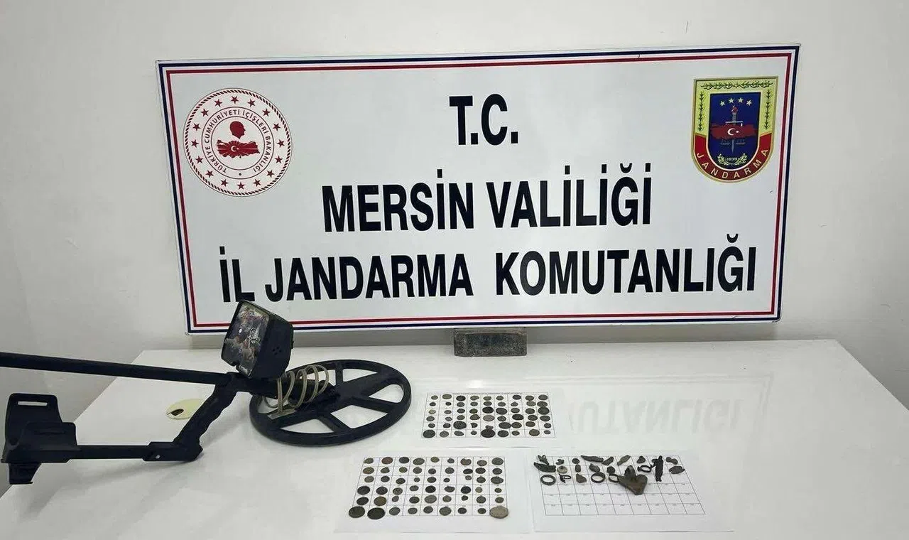 Roma dönemine ait 108 adet sikke ele geçirildi