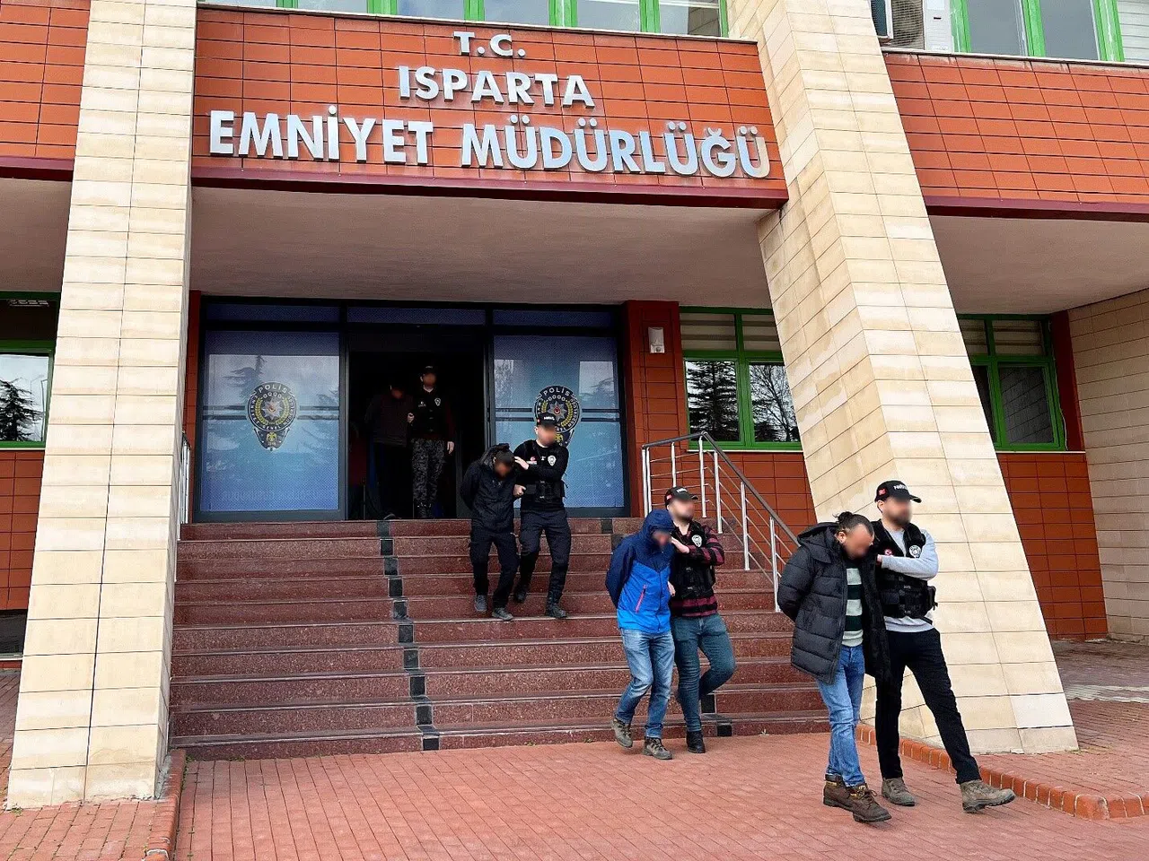 Uyuşturucu operasyonu: 4 şahıs tutuklandı