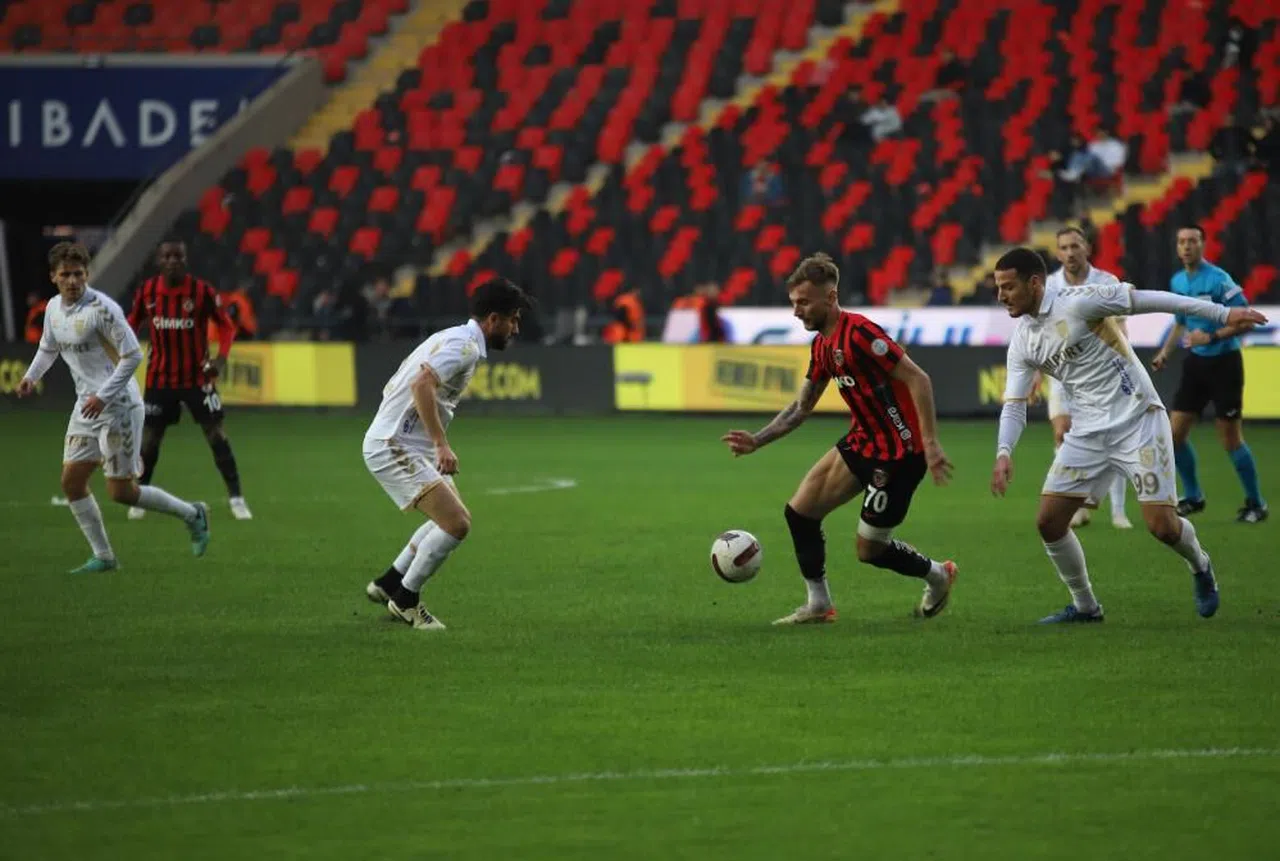 Trendyol Süper Lig: Gaziantep FK: 1 - Samsunspor: 1 (Maç sonucu)